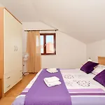 Pitesa דירה טרוגיר