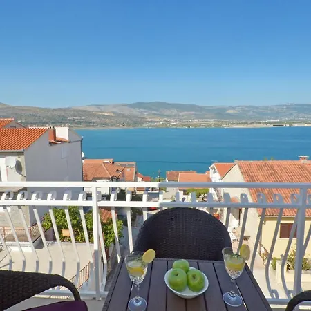 Appartement Pitesa *