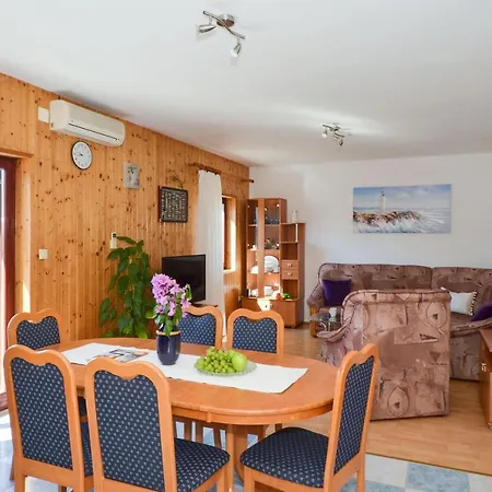 Pitesa Apartman