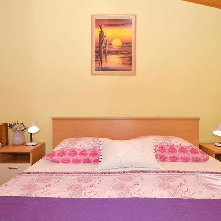 Apartment Pitesa