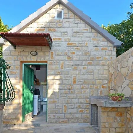 Pitesa Apartment