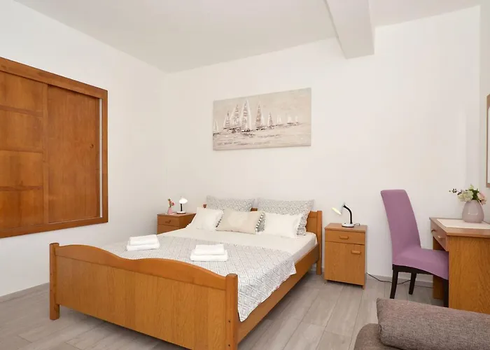 Pitesa Appartement *