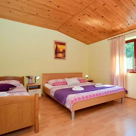 Apartamento Pitesa *